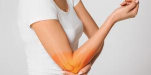 Dolor en el codo al tocarlo: causas y tratamiento